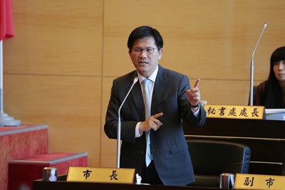 保障1999話務人員勞動權益 市府爭取議會支持收回自辦