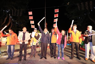 梨山倒數跨年 林市長許願成為光 照亮更多人