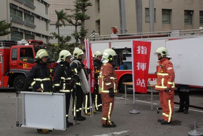 護理之家火災實境演練   台中市結合美國消防學院準則