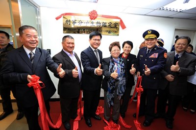 中市府設中部首座刑事DNA實驗室 林市長：藉「柯南實驗室」強化治安聯防