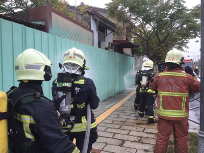 因應港區元宵花燈 消防局演練火災應變