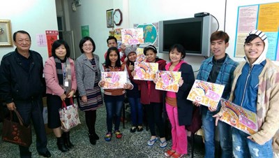 關懷安置國際移工 市府勞工局募冬衣送暖