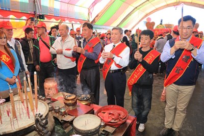 全台最早迎媽祖 新社九庄媽遶境登場 熱鬧滿山城