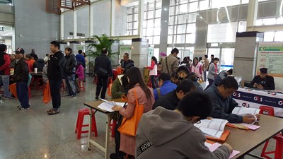 中市府豐原徵才參加踴躍 初步媒合218人次