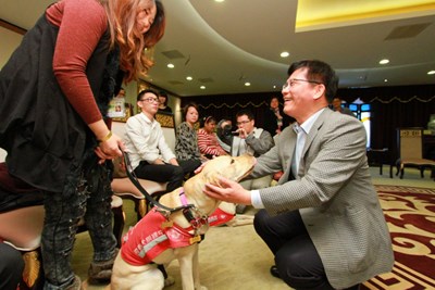 導盲犬訪市府  林市長：普及導盲犬觀念 打造友善無礙生活首都