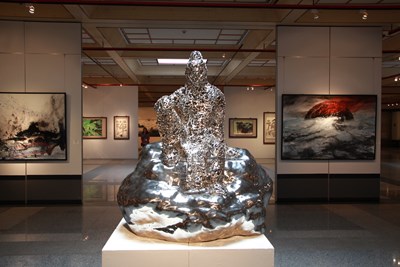 一曲高山流水─許文融創作展 展現東方線條之美