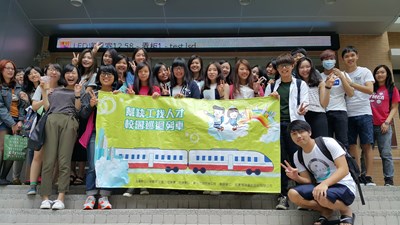 畢業即就業 中市府勞工局啟動「幫缺工找人才」校園巡迴列車