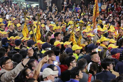 大甲媽9天8夜遶境熱鬧展開 林市長子時恭迎起駕