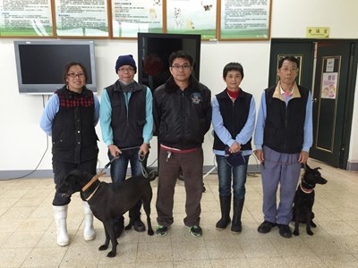市府「汪星人小學堂」解決民眾飼養犬隻疑難雜症