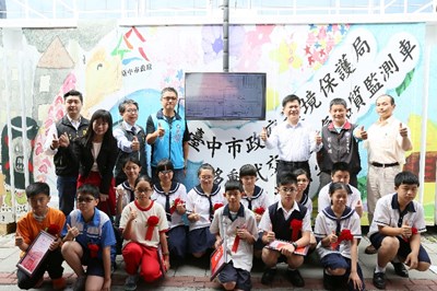 全台首部空品監測車啟用 交通熱點優先出沒