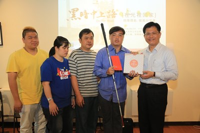 視障者成功環島  募資籌拍紀錄片  林市長盼照亮更多視障朋友