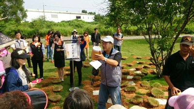 中市府提「樹葬」 邀長輩觀摩盼更接受環保葬法觀念
