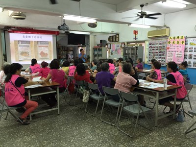 社區照顧關懷據點宣導健康飲食觀念 健康煮藝課程廣受長輩歡迎