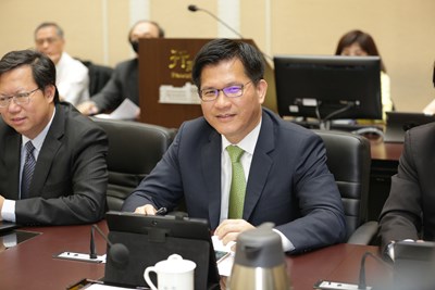 林市長赴行政院會爭取中央增加地方治水與災防預算與人力 提升區域聯合治理能量
