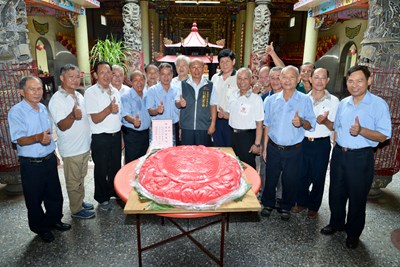 台中120斤新丁粄為神農大帝祝壽