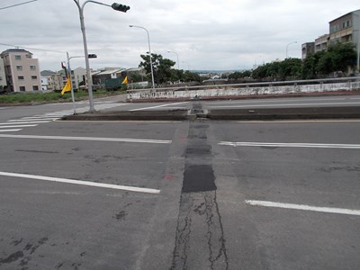 建設局逐步汰換橋梁伸縮縫  清水長春陸橋、五權一橋7月底完工