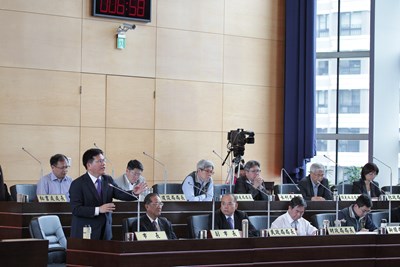 議員關切營養午餐缺滷蛋 教育局長：一週一次蔬食日故無滷蛋