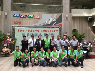 指揮交通也要顧健康  民間團體贊助警察局員警肺癌篩檢