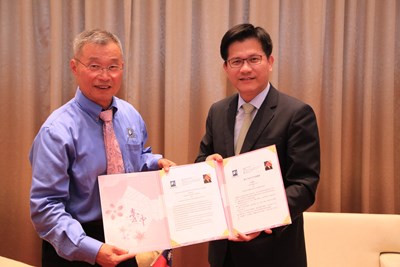 台中市與美國加州庫比蒂諾市簽署友好合作協議 從交換學生做起