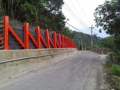 太平區東汴里往塔湖農路段 防落石網7月底前設置完成