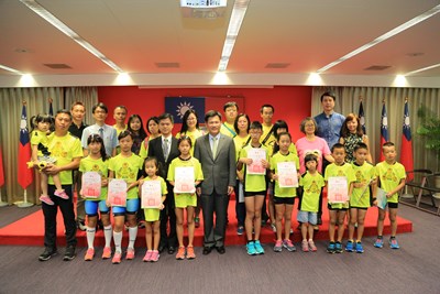 亞洲青年田徑賽中華隊首次奪金 林市長表揚鼓勵