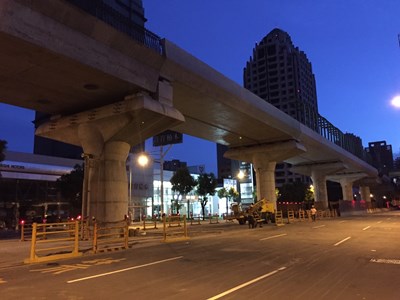 中市捷運站區上方鋼構噴漆工程    市府要求夜間施工並強化保護措施