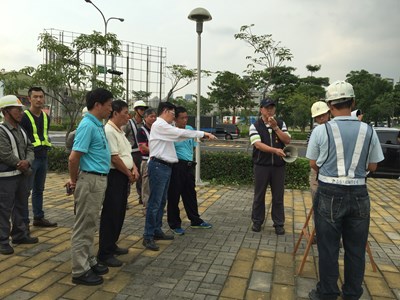 強颱來襲前防災啟動 建設局督檢五權西路確保道安