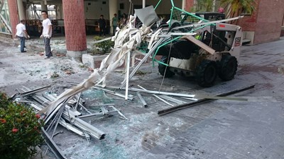 尼伯特重創台東 台中救災團隊一日清完台東美術館 認養8里今逐步恢復原貌