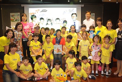 視聽藝術扎根美感教育 市長夫人當志工帶幼童讀音樂繪本