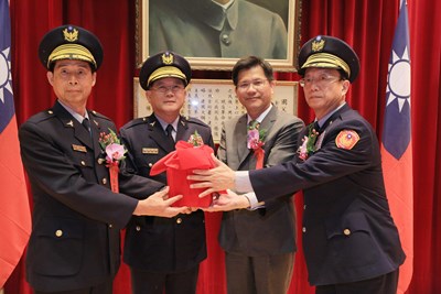 新任中市警局長上任 林市長：良好基礎上繼續努力