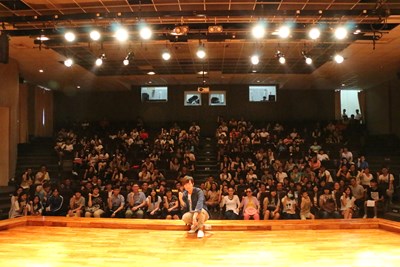 助青年找職涯方向 勞工局邀「不幸圖文」作家「微疼」分享就業歷程