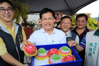 外埔紅龍果嘉年華 林市長掛品質保證