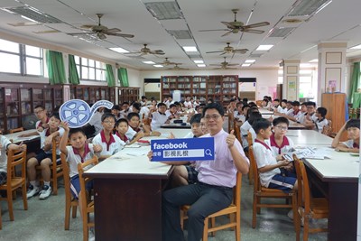 影視扎根    校園巡迴映演列車首站前進大甲國中