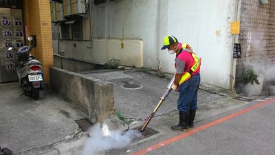 預防病媒蚊孳生 中市府第二梯次公共環境消毒作業