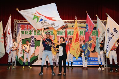 第4屆黑豹旗棒球大賽 林副市長授旗並為台中市代表隊加油