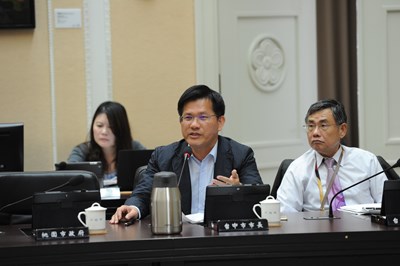 林市長行政院會爭取中央支持中市電纜地下化比例