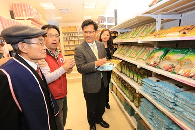 愛心食物銀行備受各界肯定  市府明年編列預算持續推動