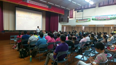 防治樹木褐根病    農業局辦理宣導講習