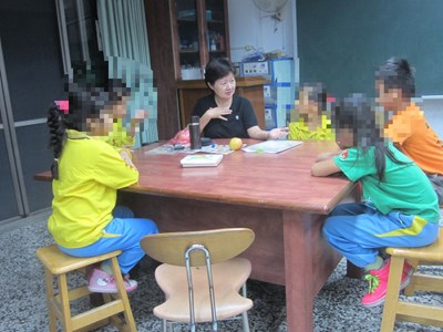 中市9所國小開辦「夜光天使班」安親課輔  10月陸續開課嘉惠弱勢學童