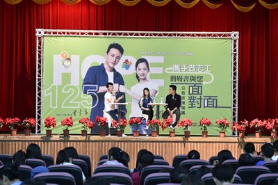 台中年度志工大使簡嫚書  號召母校學弟妹一起當志工