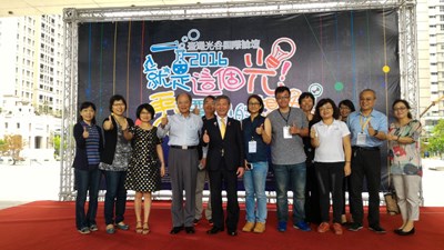 台灣光谷國際論壇光電科普教育體驗登場 大小朋友熱烈參與