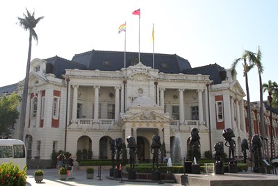 中市今年將繼續懸掛彩虹旗 支持同志權益