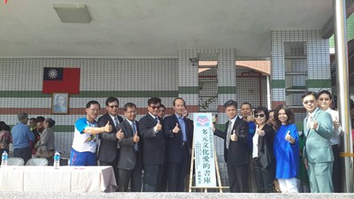 富春國小71周年校慶「玩具童樂館」開幕 中山國小100周年校慶教育局長親獻祝福