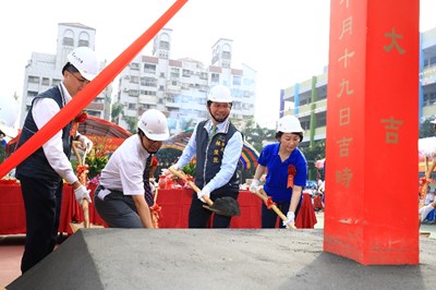 活動中心落成＋舊校舍改建 松竹國小雙喜臨門