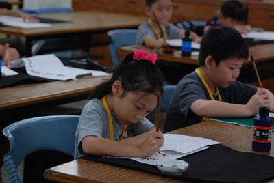 大墩盃學生書法比賽頒獎  小五余妍萱蟬聯5年分組冠軍
