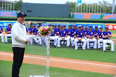 台日傳奇球星慈善表演賽  王貞治現身台中洲際棒球場