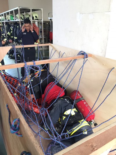 救災再昇級 消防局聘美國教官辦理快速救援小組訓練