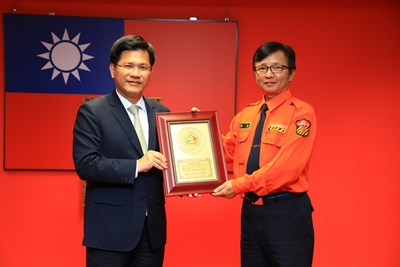 中市義交楊欽全愛心義行 遇交通事故主動協助獲表揚