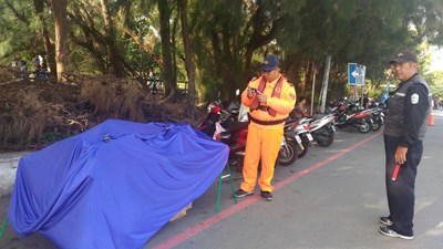 梧棲漁港聯合取締違法攤商 兼顧食安與合法攤商權益