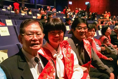 模範志願服務家庭表揚頒獎  91歲黃忠良先生獲獎